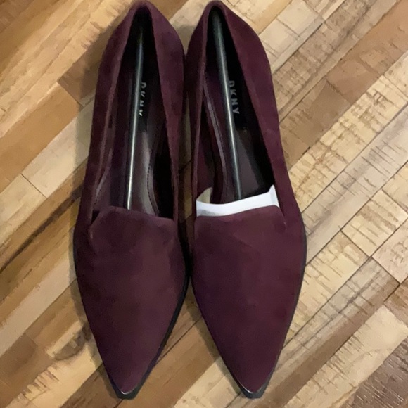 DKNY Burgundy Suede Pointy Toe Flats - Picture 3 of 3